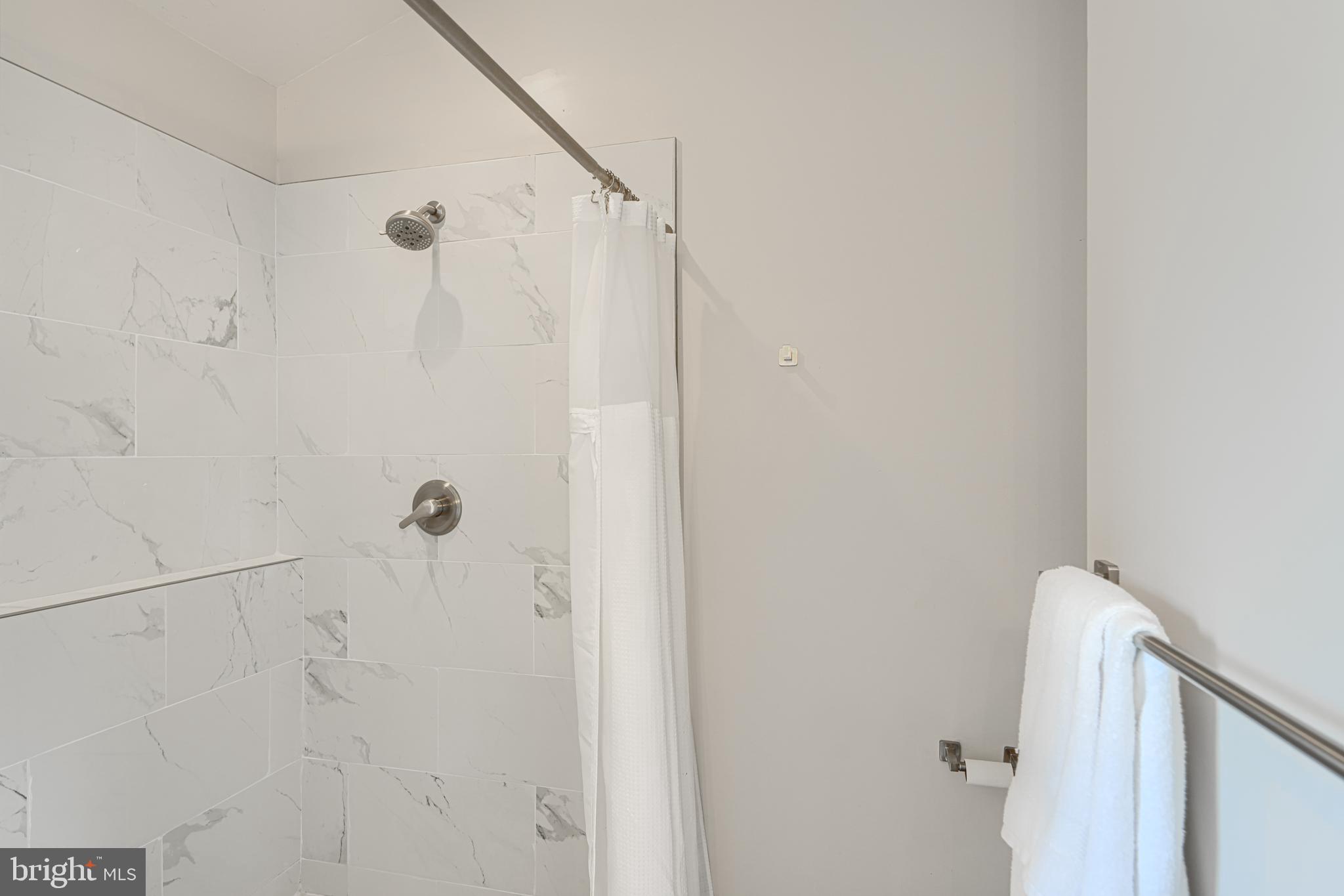 3825 JARRETTSVILLE PIKE