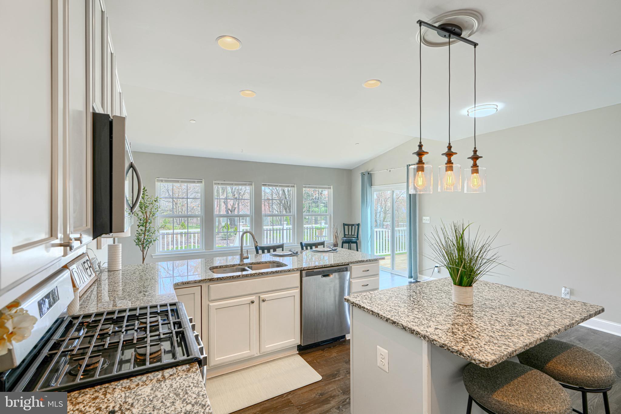 3825 JARRETTSVILLE PIKE