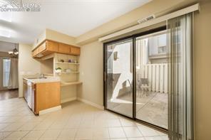 3330 Templeton Gap Road 15