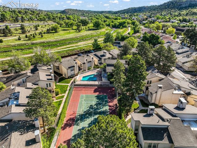 3330 Templeton Gap Road 15