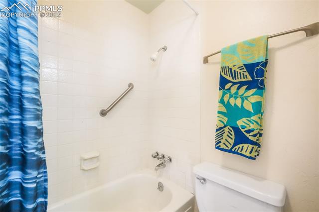 3330 Templeton Gap Road 15