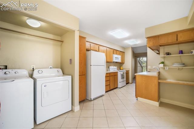 3330 Templeton Gap Road 15