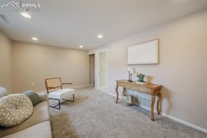 911 E Willamette Avenue