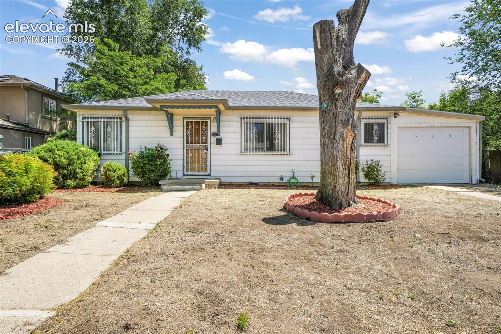 920 Canosa Court
