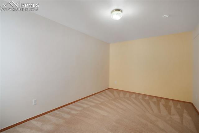 4721 Rowell Point