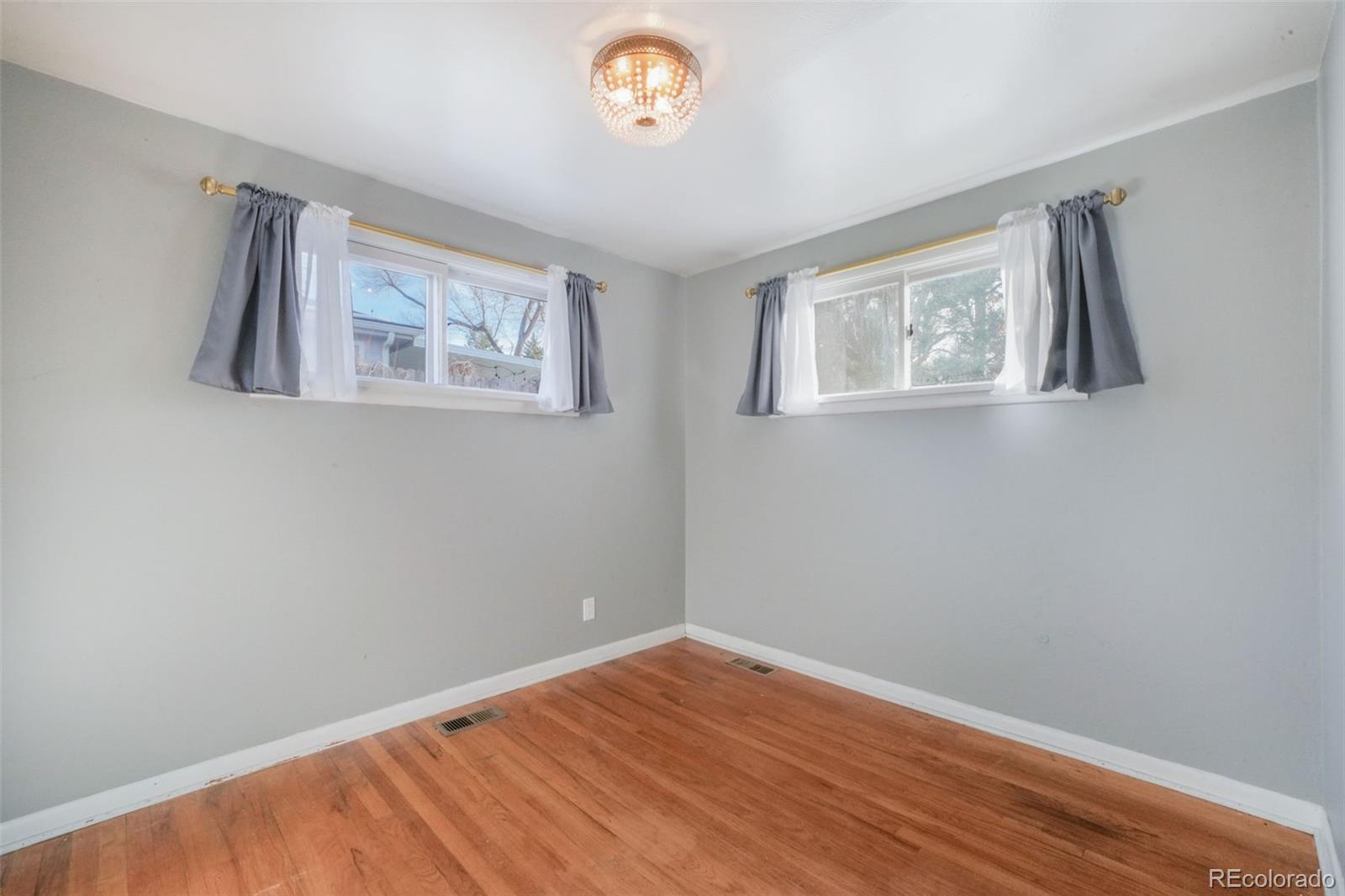 1915 E Jackson Street