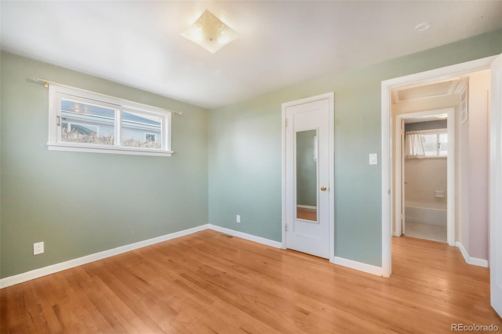 1915 E Jackson Street