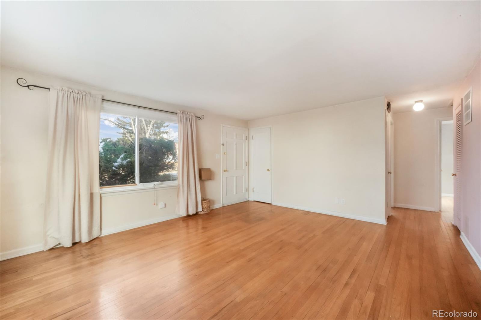 1915 E Jackson Street