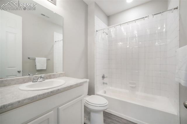 182 Vista Cliff Circle