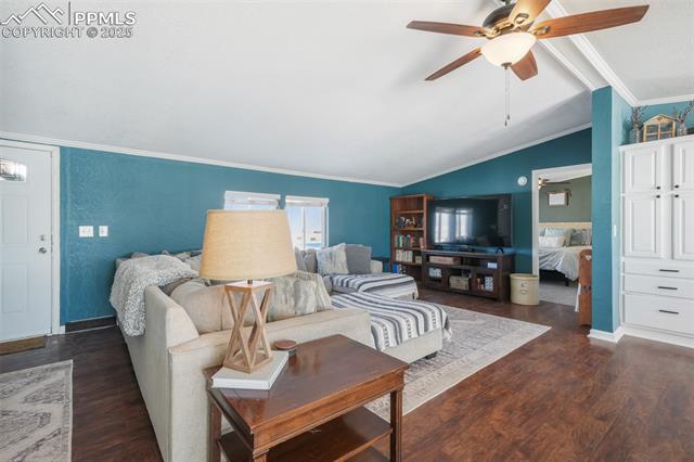 9775 Avenida Alegre Point