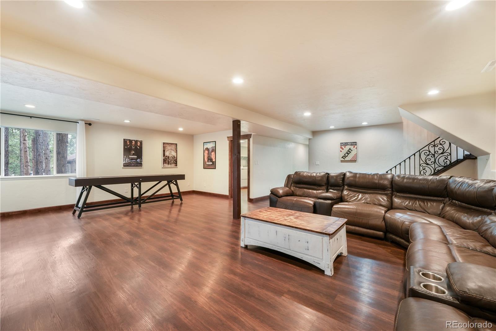 15245 Pleasant View Drive