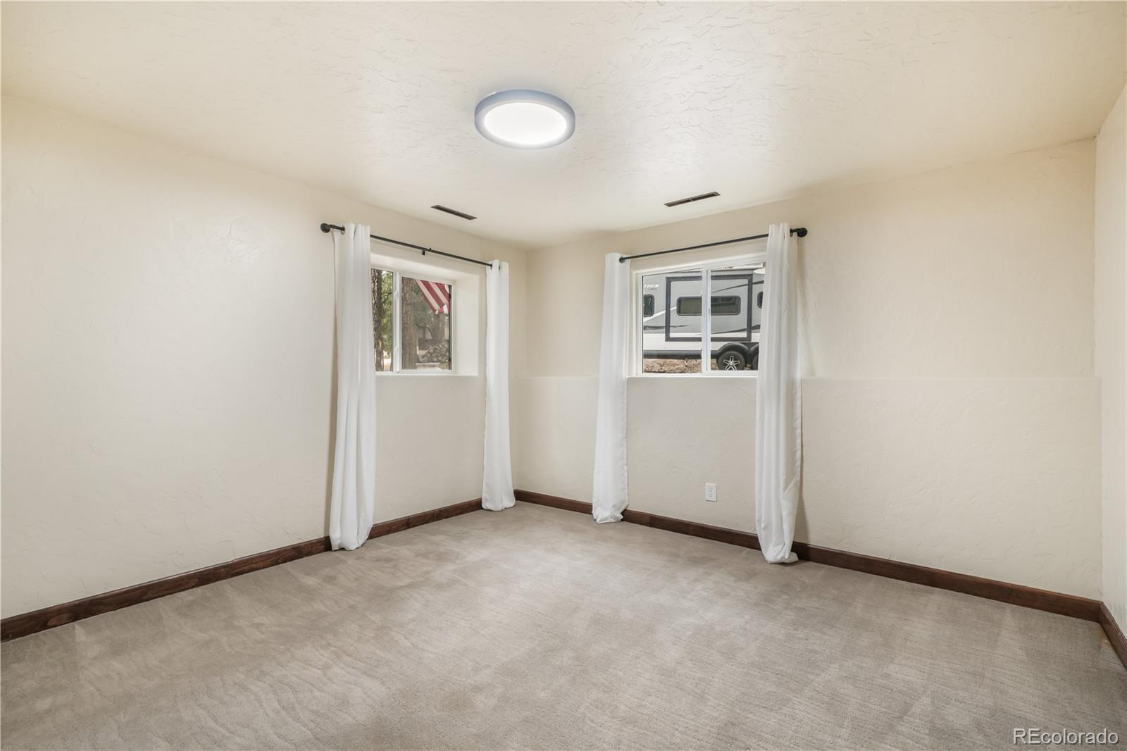 15245 Pleasant View Drive