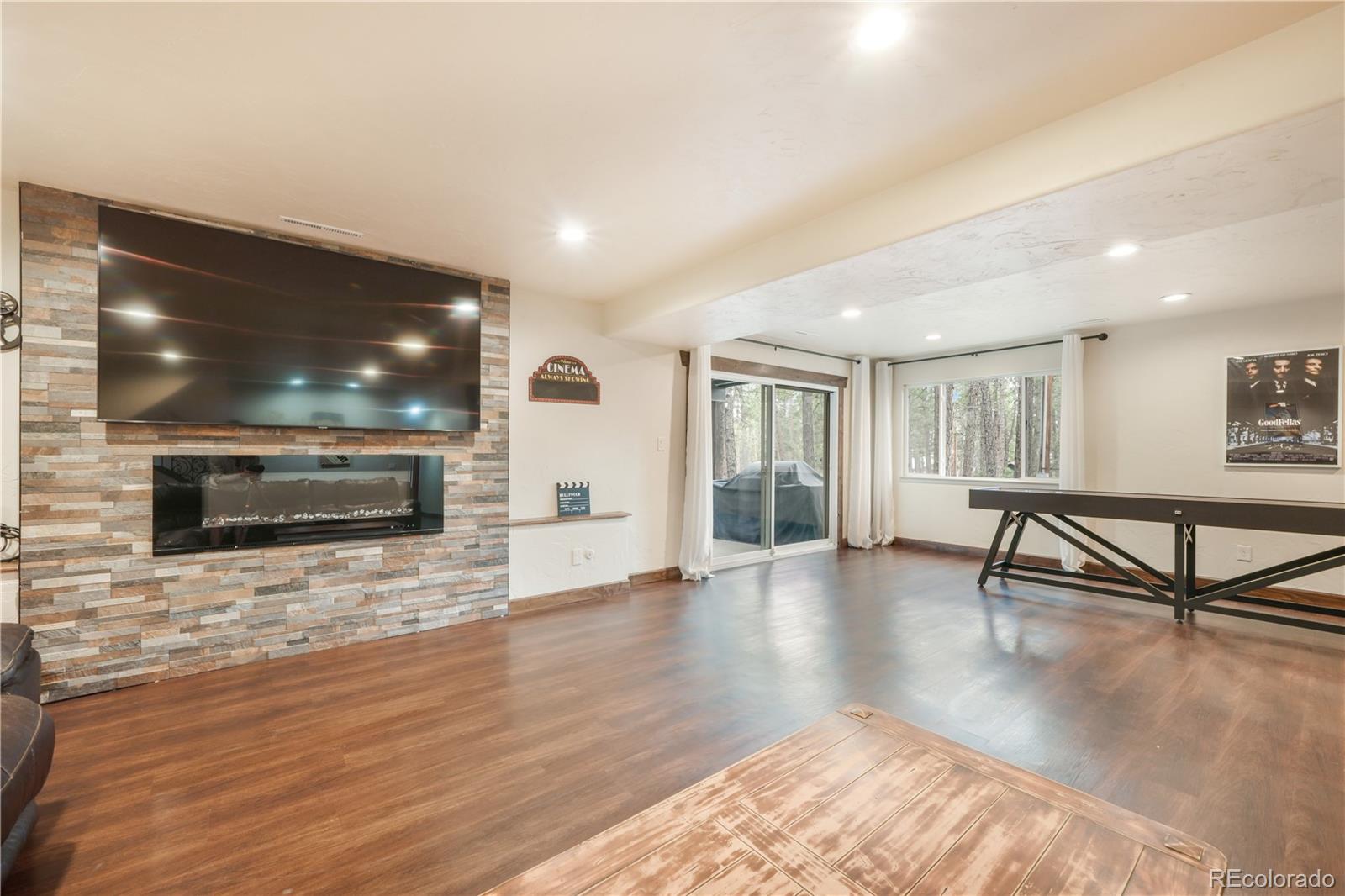 15245 Pleasant View Drive