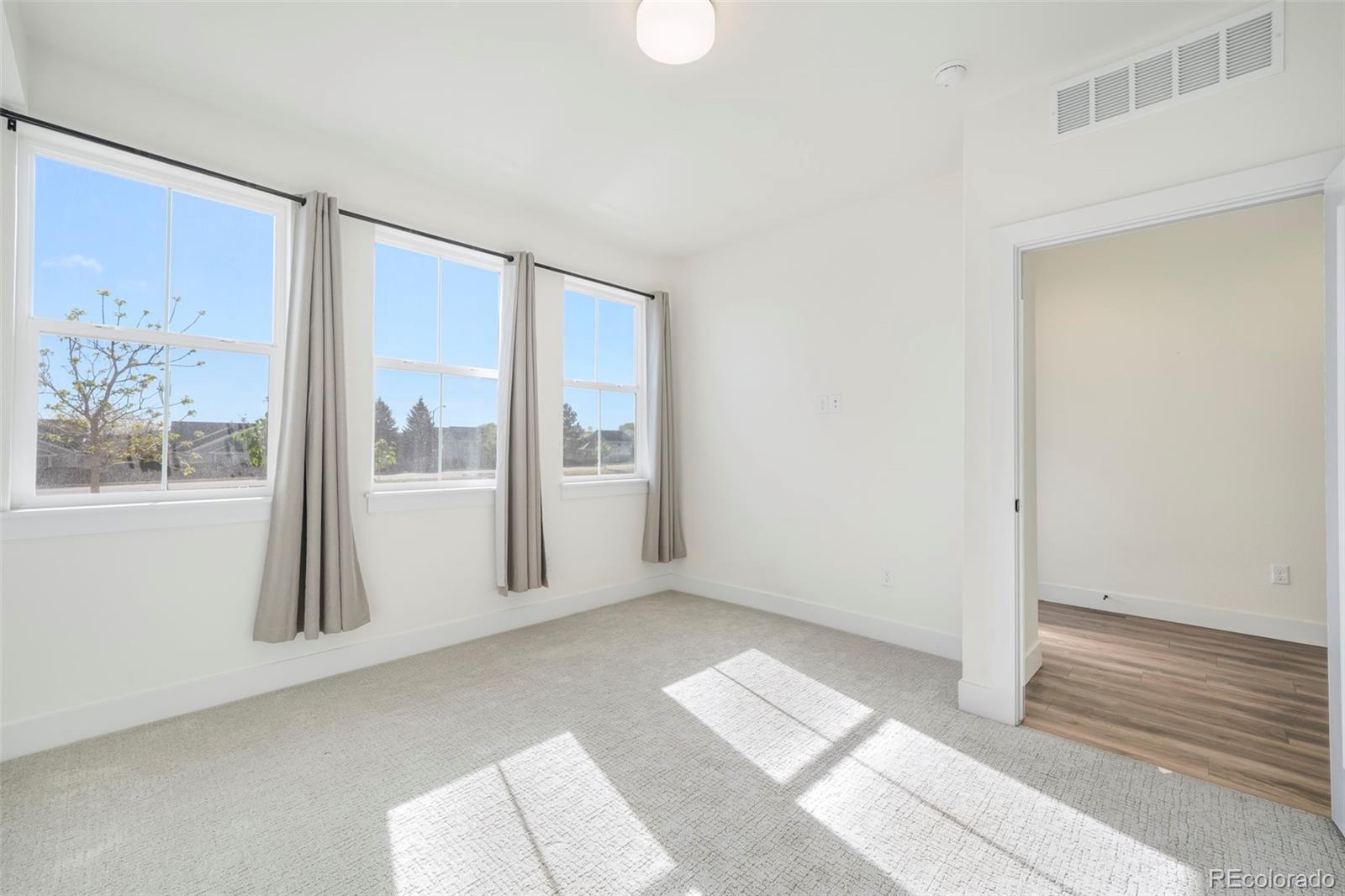 10334 Milwaukee Circle