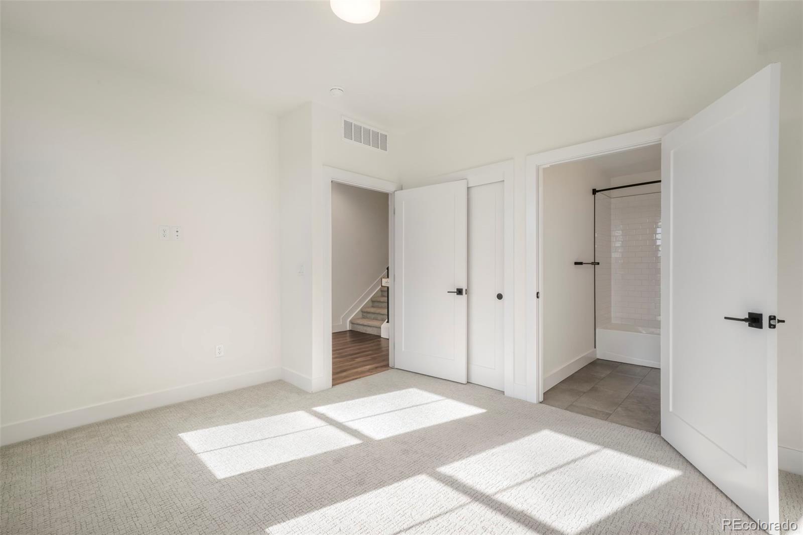 10334 Milwaukee Circle