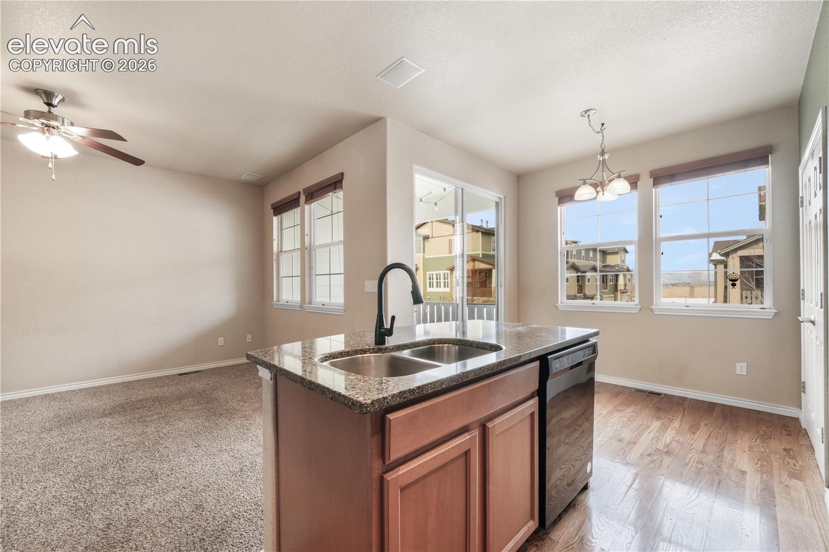 3329 Gladstone Creek Point