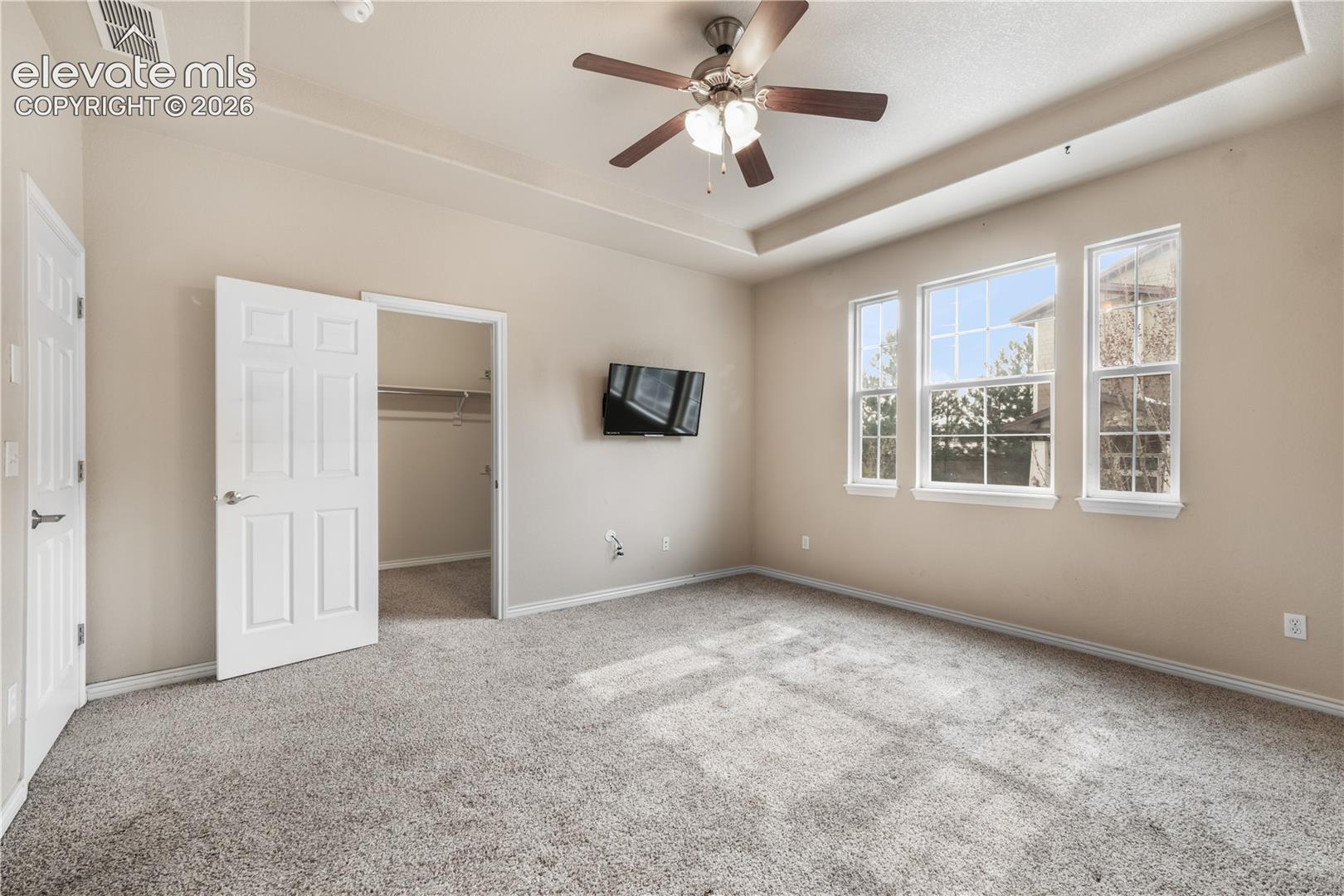 3329 Gladstone Creek Point