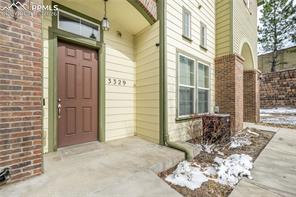 3329 Gladstone Creek Point