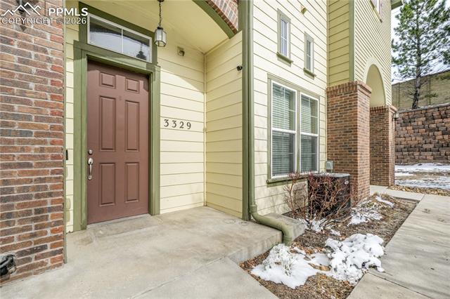 3329 Gladstone Creek Point