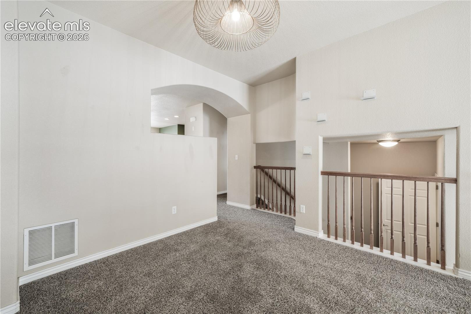 3329 Gladstone Creek Point