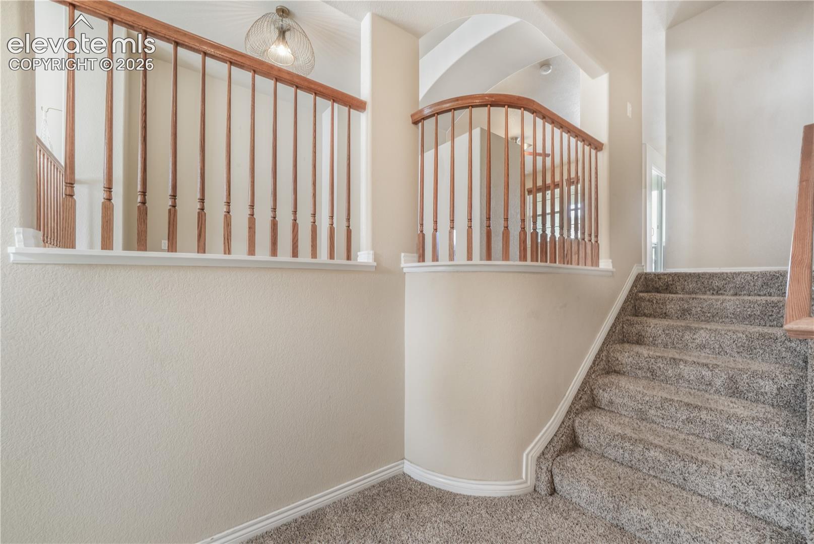 3329 Gladstone Creek Point