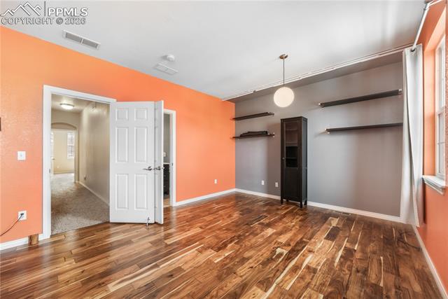 3329 Gladstone Creek Point