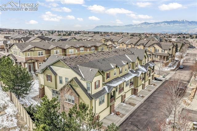 3329 Gladstone Creek Point