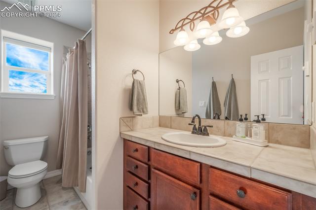 19723 Falcon Crest Court