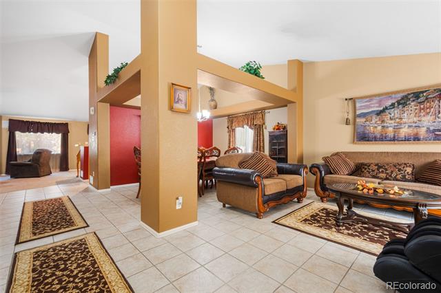 11313 OAKLAND Drive
