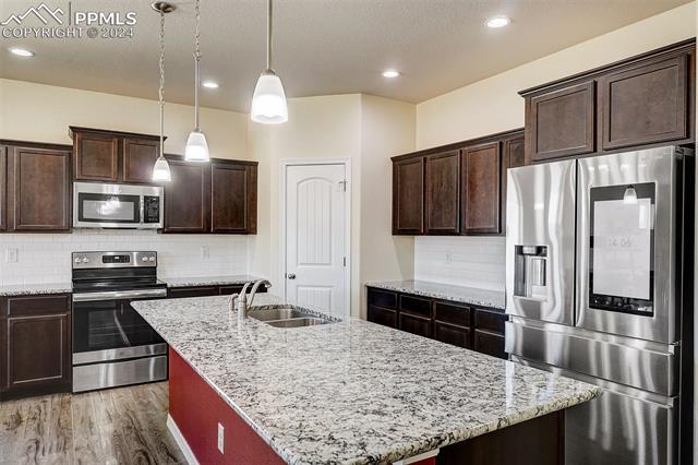 10898 Hidden Prairie Parkway