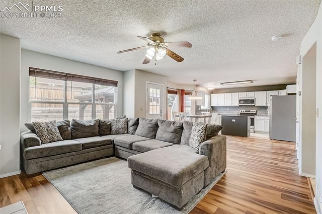 9447 Summit Mesa Drive