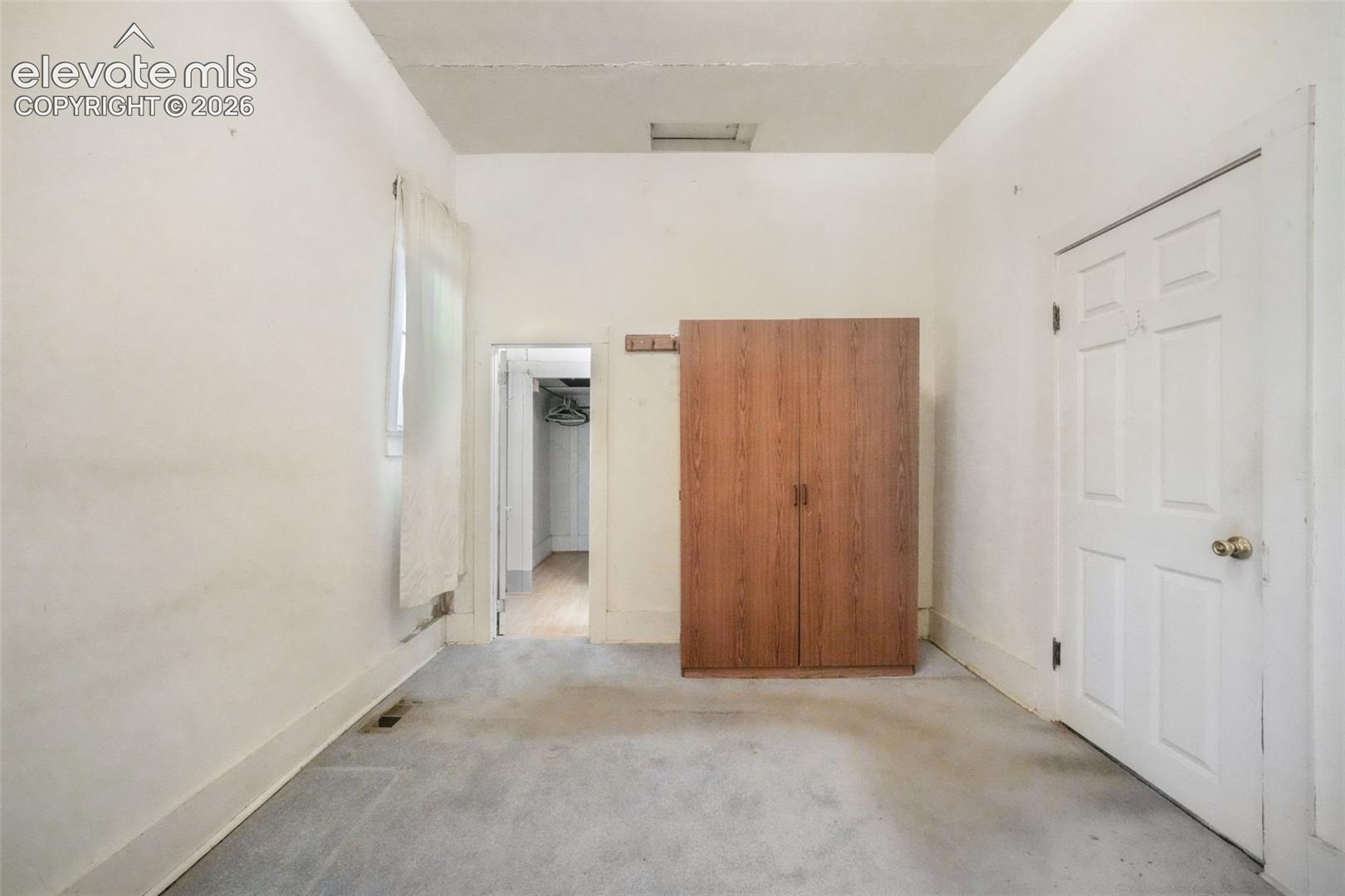 818 W 2nd Street