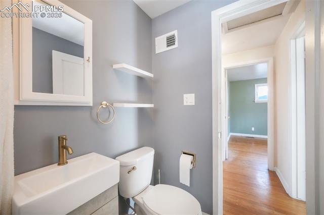 1915 E Jackson Street