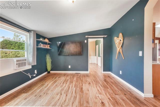 696 Calle De La Nieva