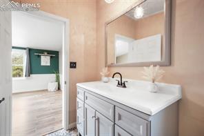 696 Calle De La Nieva