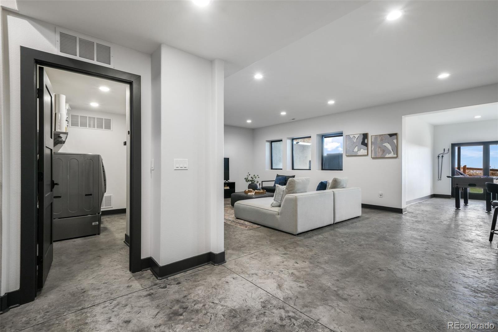3655 Mesa Top Drive
