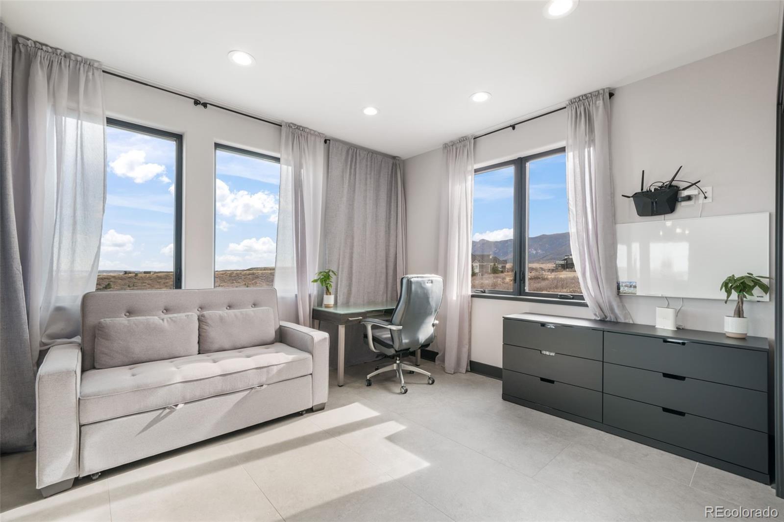 3655 Mesa Top Drive