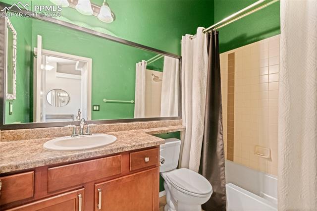 7437 Cat Tail Creek Drive