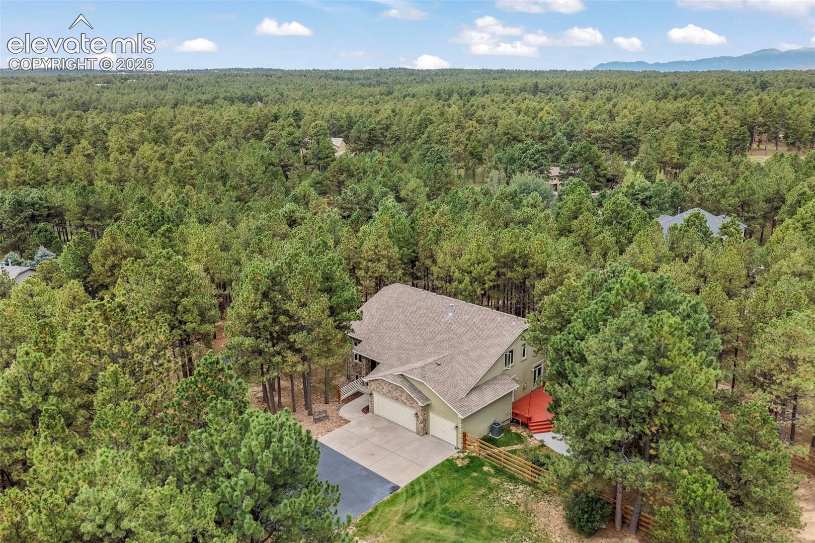 720 Trumpeters Court