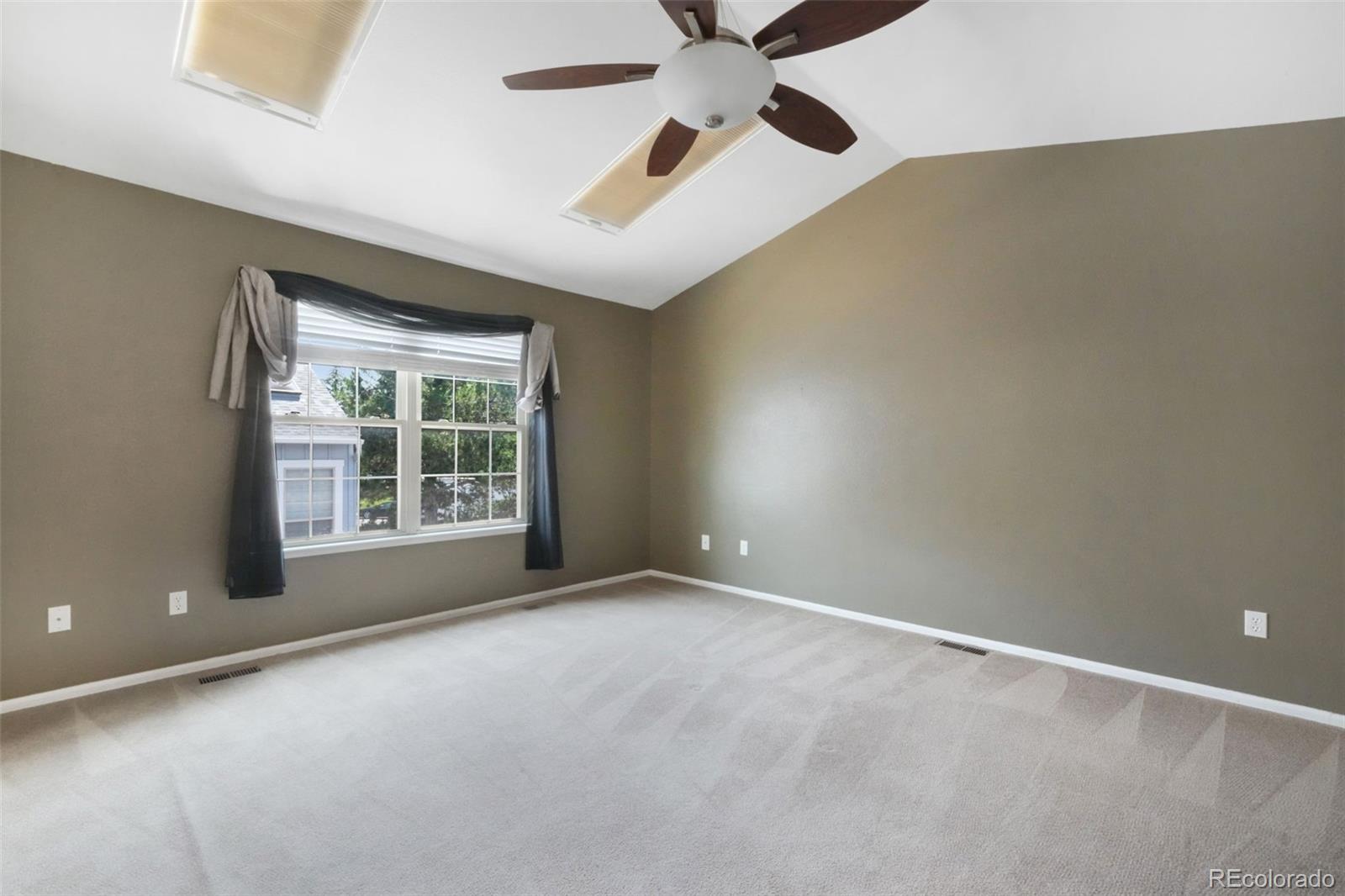 6985 Los Reyes Circle