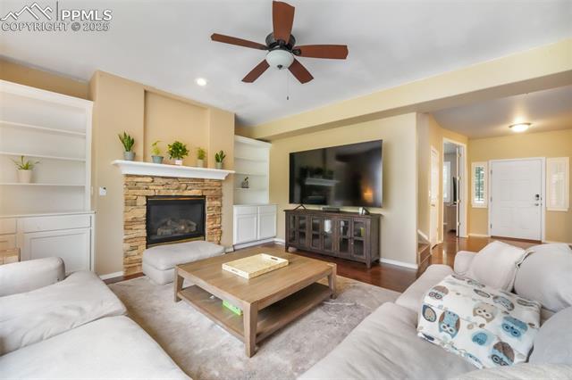9979 Rose Leaf Court