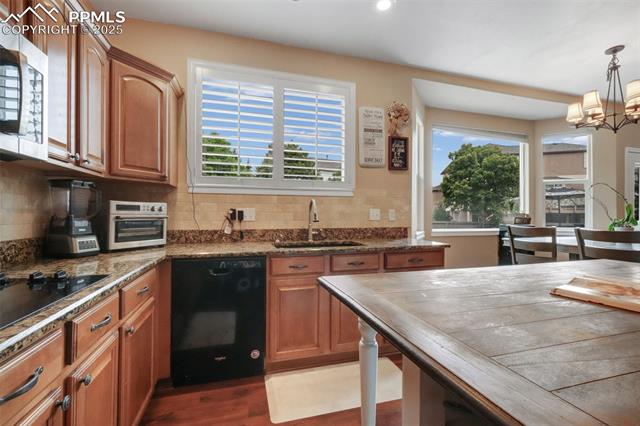 9979 Rose Leaf Court