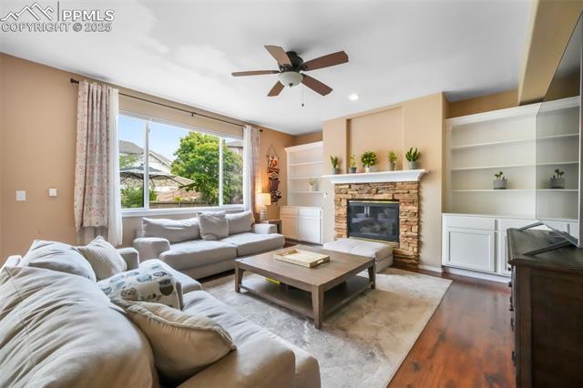 9979 Rose Leaf Court
