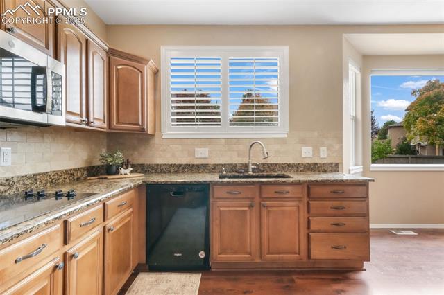 9979 Rose Leaf Court