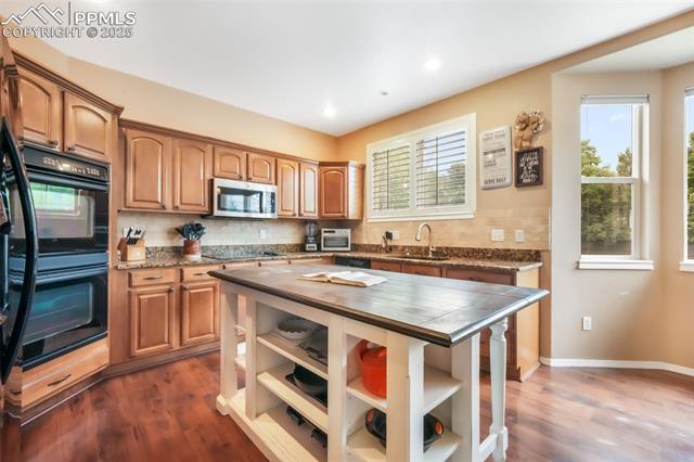 9979 Rose Leaf Court