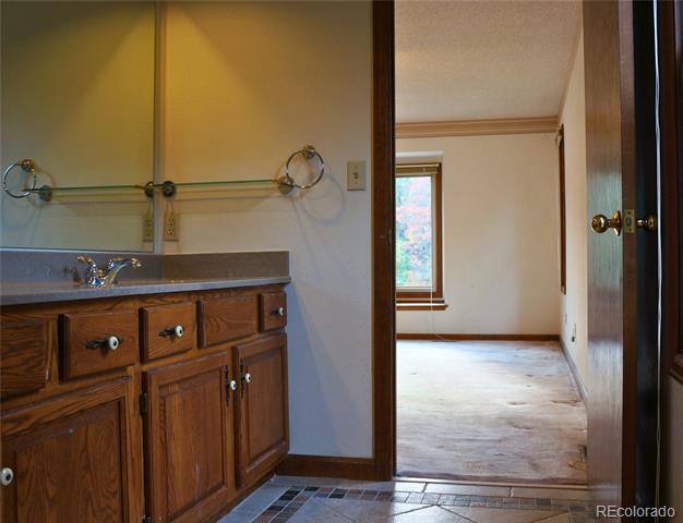 6871 Oak Valley Drive