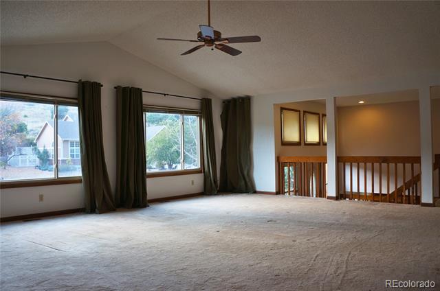 6871 Oak Valley Drive