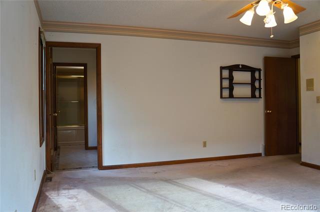 6871 Oak Valley Drive