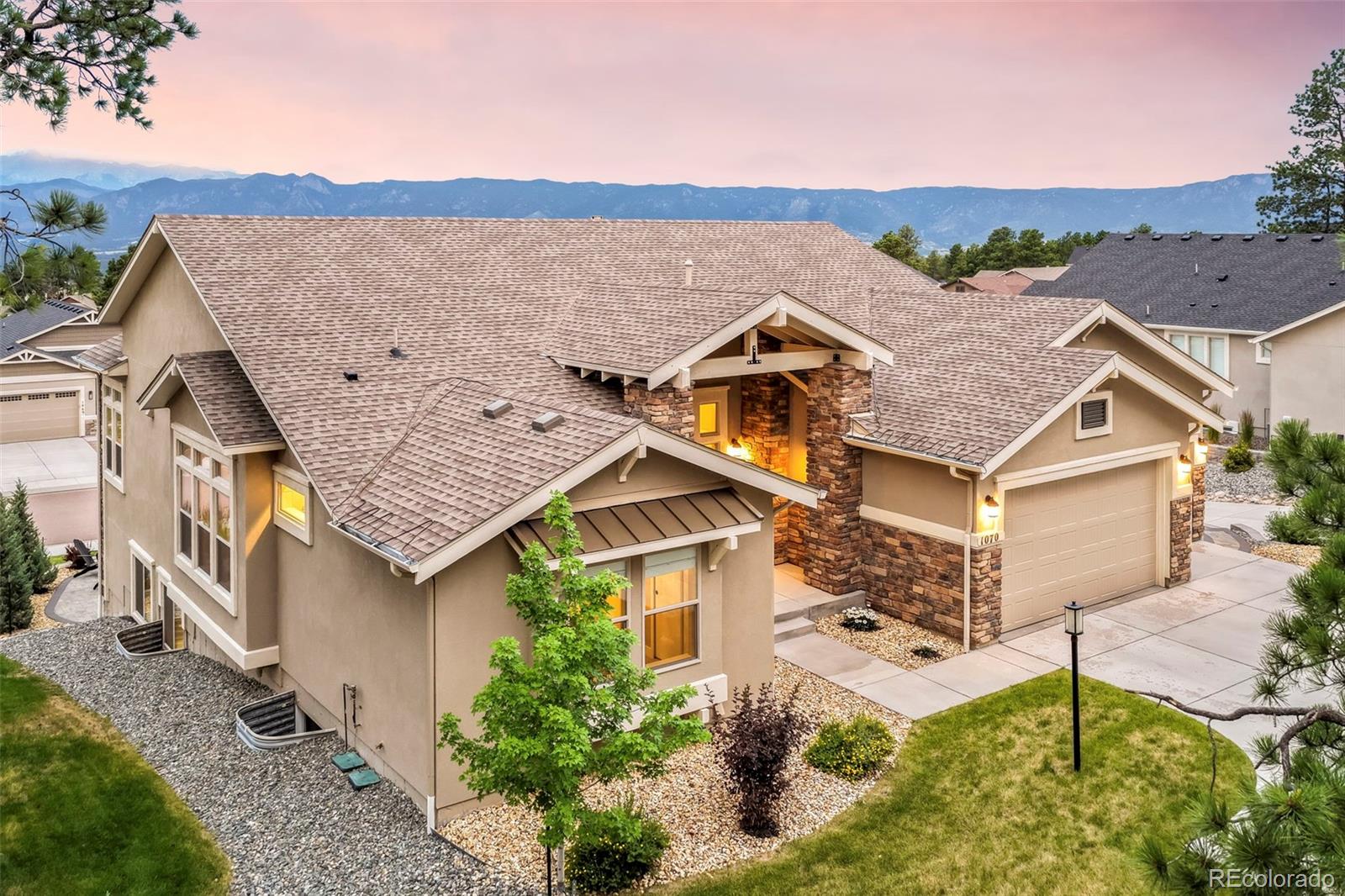 1070 Panoramic Drive