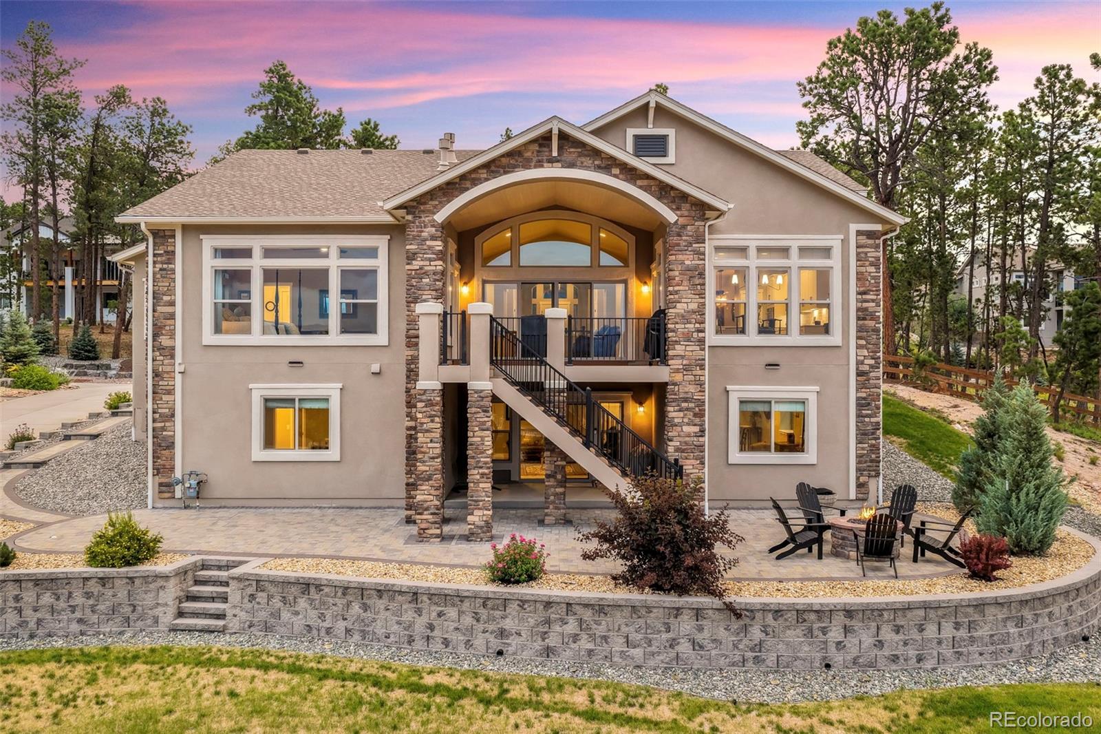 1070 Panoramic Drive